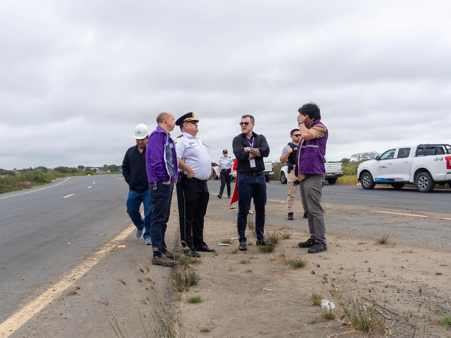 SEGUIMIENTO A COMPROMISOS POR EL PASO LATERAL SANTA ELENA LA LIBERTAD SALINAS